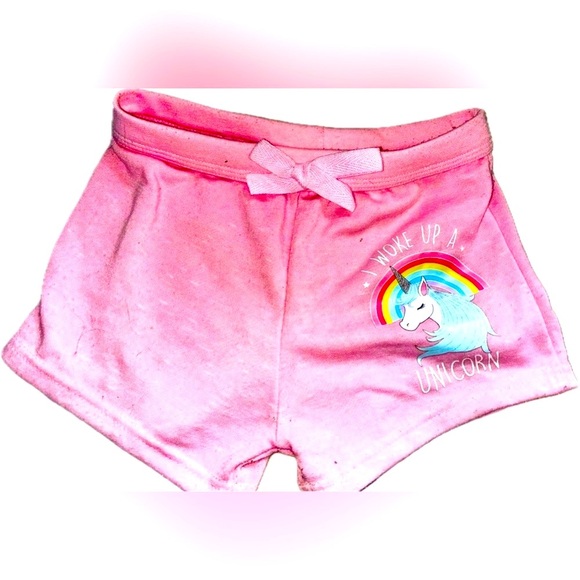 Cute gently loved girls 5y ish shorts perfect 4 beach days summertime fun kids - Picture 7 of 8